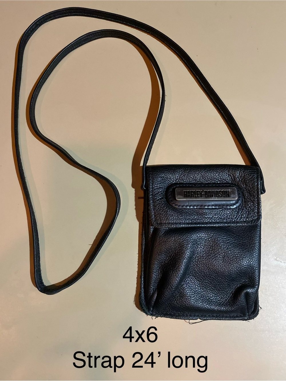 Harley-Davidson Black Leather Vintage Crossbody Pouch with Adjustable Strap